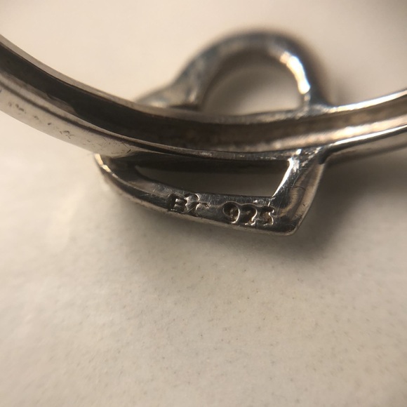 Sterling silver heart ring size 9.25 - Picture 4 of 4